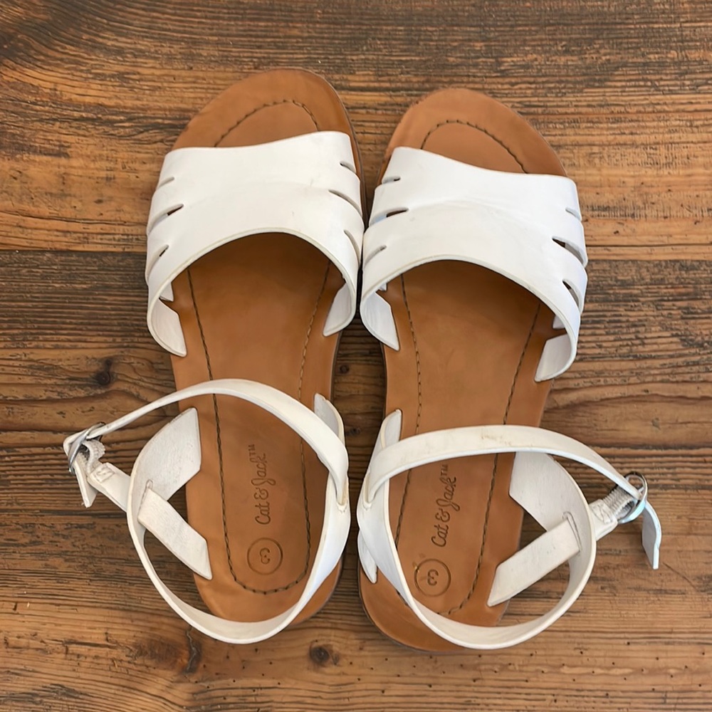 Girls cat & jack sandals size 3 like new
